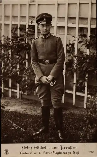 Ak Prinz Wilhelm von Preußen, Leutnant im I. Garde Regiment zu Fuß, Uniform, Portrait