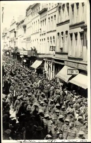 Foto Ak Oostende Ostende Westflandern, Kriegsgefangene Briten