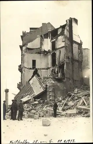 Foto Ak Oostende Ostende Westflandern, Kriegszerstörungen, Zerstörtes Haus, I. WK