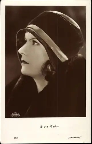 Ak Schauspielerin Greta Garbo, Portrait im seitlichen Profil, Mütze