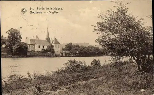 Ak Godinne Yvoir Wallonien Namur, Bords de la Meuse, L'Eglise