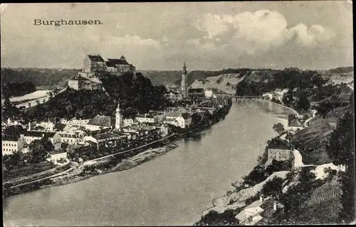 Ak Burghausen an der Salzach Bayern, Panorama mit Burg und Fluss