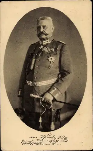 Ak Generalfeldmarschall Paul von Hindenburg, Portrait in Uniform, Orden, Säbel