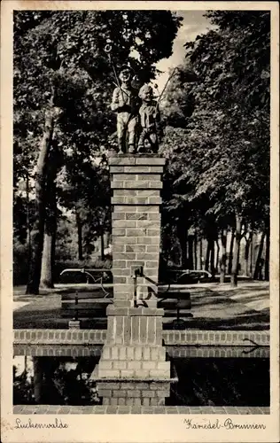 Ak Luckenwalde in Brandenburg, Kariedel-Brunnen
