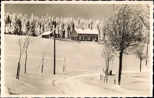 Ak Johanngeorgenstadt im Erzgebirge, Wanderheim der Turngemeinde Zwickau, Winteransicht, Schnee