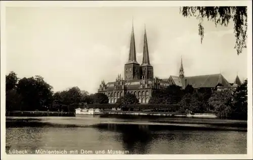 Ak Hansestadt Lübeck, Mühlenteich mit Dom und Museum