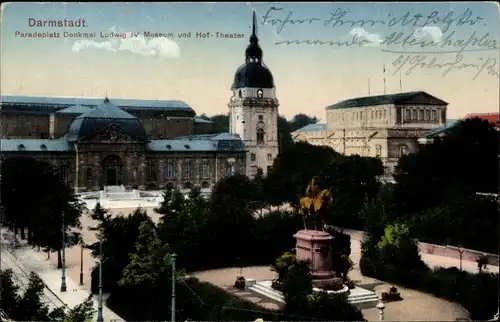 Ak Darmstadt in Hessen, Paradeplatz Denkmal Ludwig IV Museum und Hof-Theater