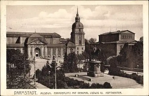 Ak Darmstadt in Hessen, Museum, Paradeplatz, Denkmal Ludwig IV., Hoftheater