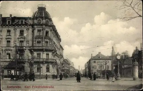 Ak Karlsruhe in Baden Württemberg, Karl Friedrichstraße, Straßenuhr