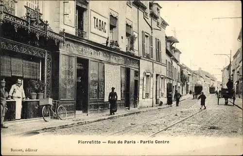 Ak Pierrefitte Seine Saint Denis?, Rue de Paris, Partie Centre, Vins, Epicerie du Centre. Tabac