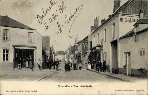 Ak Outarville Loiret, Rue principale, Hotel du Loiret
