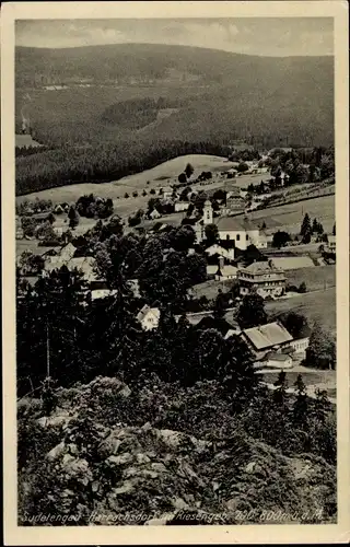 Ak Harrachov Harrachsdorf Riesengebirge Reg. Reichenberg, Ortschaft mit Landschaftsblick