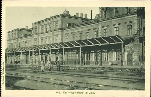 Ak Liepaja Libau Lettland, Der Hauptbahnhof, Gleisseite, Deutsches Militär