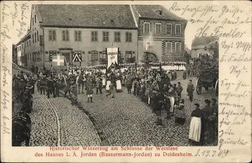 Ak Deidesheim in der Pfalz, Histor. Winzerzug am Schluss der Weinlese, Haus L. A. Jordan, Bassermann