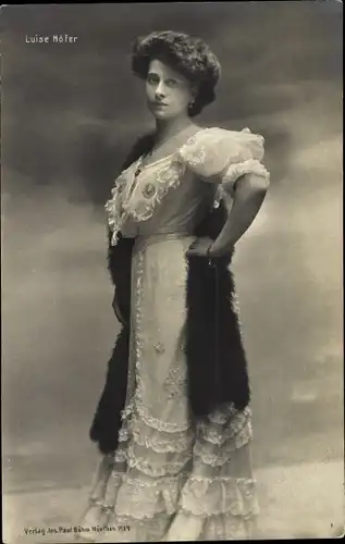 Ak Opernsängerin Luise Höfer, Portrait, Kleid