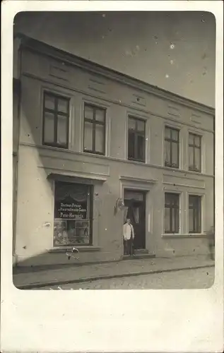 Foto Ak Hamburg Altona, Stadtpartie mit einem Geschäft, Friseur