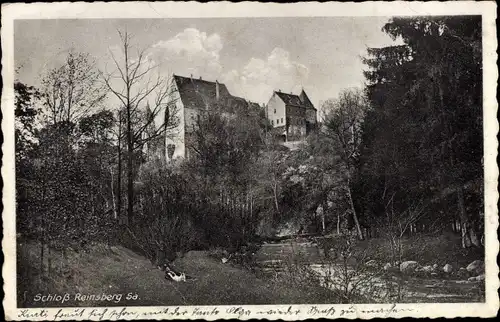 Ak Reinsberg Sachsen, Blick auf das Schloss, Partie am Fluss