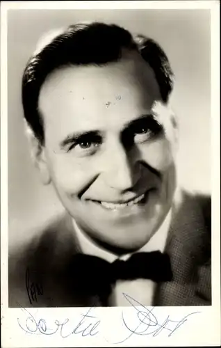 Foto Sänger Toni Bert, Portrait, Autogramm, Fliege