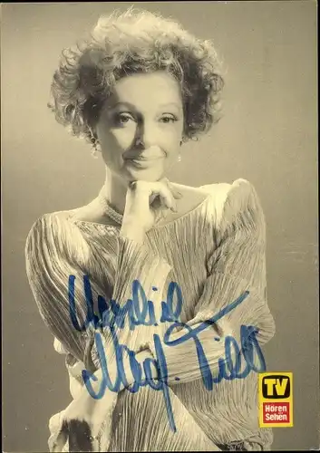 Ak Schauspielerin Nadja Tiller, Portrait, Autogramm, TV Hören, Sehen