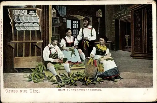Ak Tirol, Beim Türkenausbratschen, Tracht