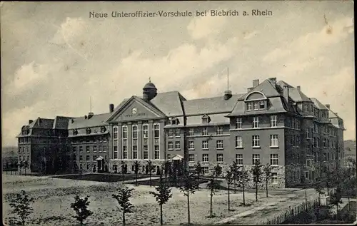 Ak Biebrich am Rhein Wiesbaden, Neue Unteroffizier Vorschule