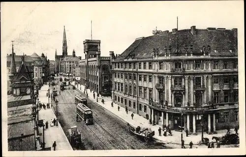Ak Berlin Mitte, Mühlendamm, Sparkasse, Petrikirche, Straßenbahnen