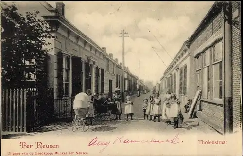 Ak Ter Neuzen Terneuzen Zeeland, Tholenstraat, Kinderwagen