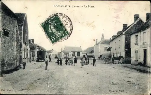 Ak Boisseaux Loiret, La Place