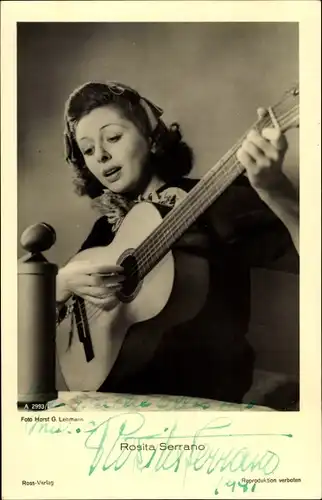 Ak Schauspielerin Rosita Serrano, Portrait mit Gitarre, Ross Verlag A 2993 1