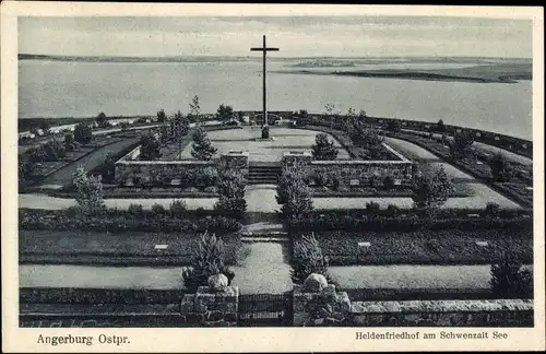 Ak Węgorzewo Angerburg Ostpreußen, Heldenfriedhof am Schwenzaitsee