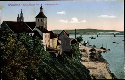 Ak Grudziądz Graudenz Westpreußen, Schlossberg am Weichselufer, Brücke