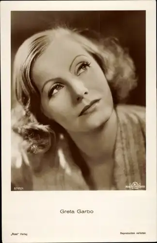 Ak Schauspielerin Greta Garbo, Portrait, Ross 5717/1, MGM