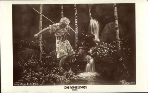 Ak Filmszene aus Die Nibelungen I Teil, Siegfried von Lanze durchstochen, Ross 673 5