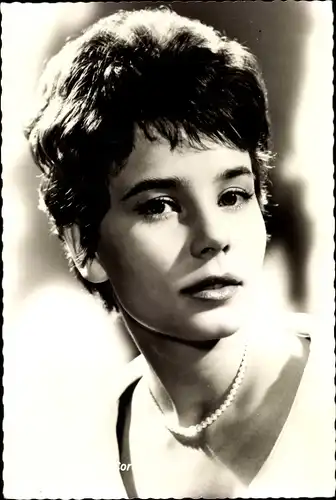 Ak Schauspielerin Corny Collins, Portrait, Autogramm, Verbrechen nach Schulschluss
