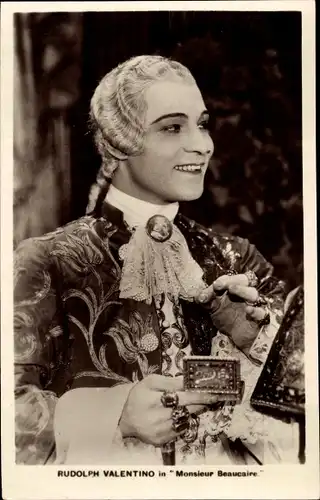 Ak Schauspieler Rudolph Valentino in Monsieur Beaucaire