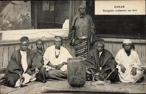 Ak Dakar Senegal, Sénégalais sculpteurs sur bois, Holzschnitzer