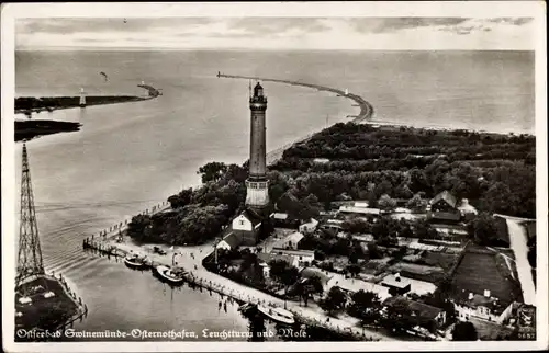 Ak Warszów Osternothafen Świnoujście Swinemünde Pommern, Leuchtturm und Mole, Klinke & Co 9657a