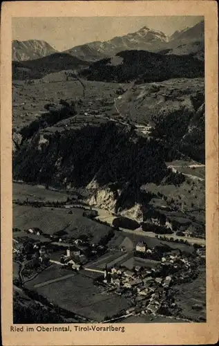 Ak Ried im Oberinntal Vorarlberg, Panoramablick auf den Ort