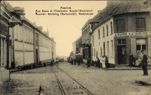 Ak Messines Mesen Westflandern, Rue Basse et Institution Royale, Extérieur