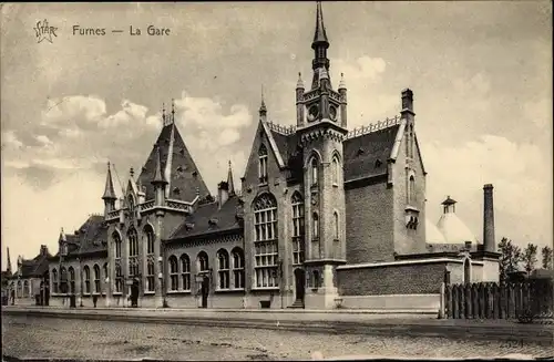 Ak Furnes Westflandern, La Gare, vue générale, devant