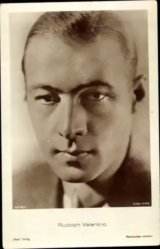 Ak Schauspieler Rudolph Valentino, Portrait
