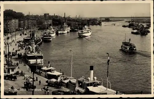 Ak Szczecin Stettin Pommern, Blick oderabwärts, Dampferanlegestellen