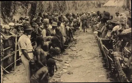 Ak Afrika, Mission des Premontres de Tongerloo, Marché au village