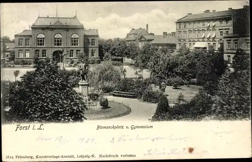 Ak Forst in der Niederlausitz, Bismarckplatz und Gymnasium