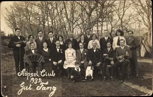 Foto Ak Deutschland, Stöpsel Club 1932, Guter Fang, Gruppenportrait