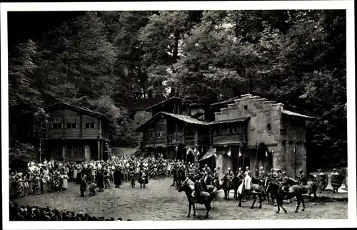 Ak Matten bei Interlaken Kt. Bern Schweiz, Tell-Freilichtspiele, Apfelschuss