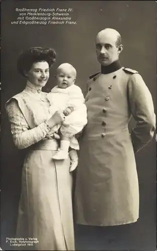 Ak Großherzog Friedrich Franz IV von Mecklenburg Schwerin, Alexandra, Erbgroßherzog Friedrich Franz