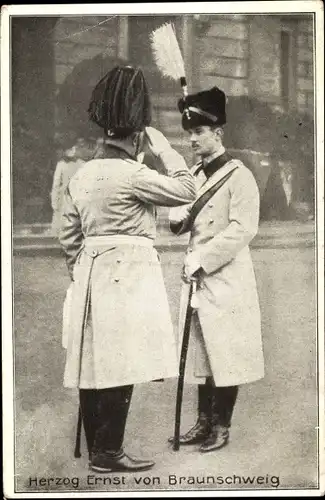 Ak Herzog Ernst August von Braunschweig, Portrait, Mantel