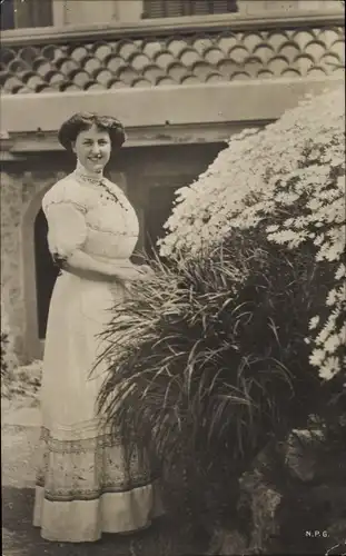 Ak Prinzessin August Wilhelm von Preußen, Alexandra Viktoria, Portrait