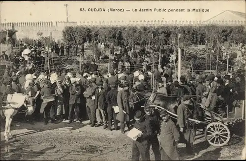 Ak Oudjda Oujda Marokko, La Jardin Public pendant la Musique